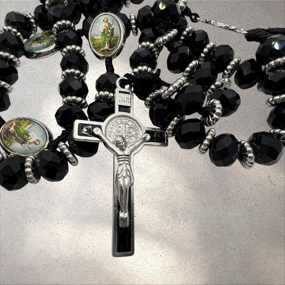 St. Jude Rosary 19” Black Faceted Beads Silver Crucifix Catholic Prayer Beads - Picture 4 of 7